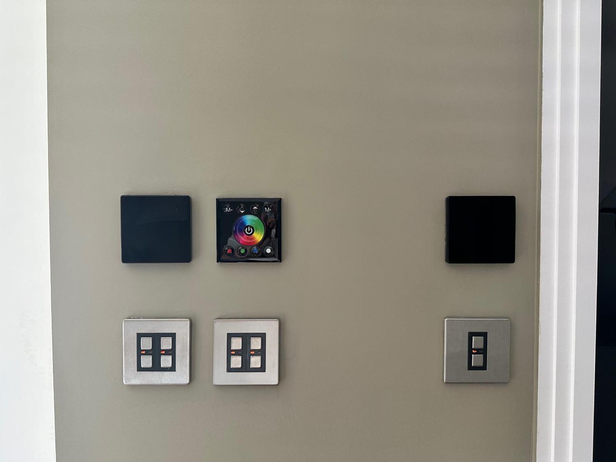 Super Deluxe Apartment บาร์เน็ท ภายนอก รูปภาพ